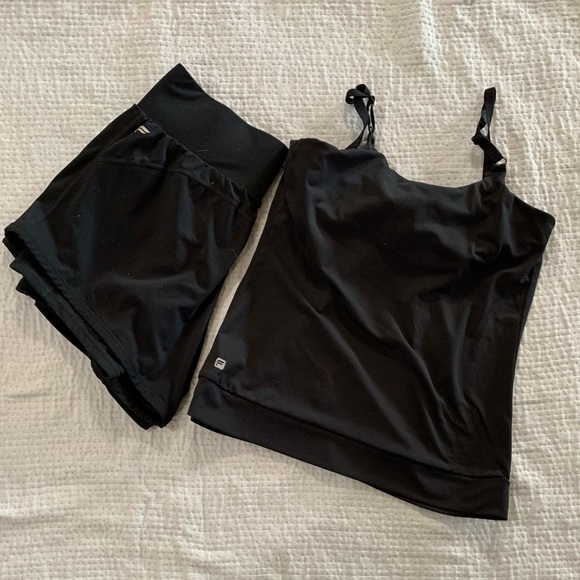 Fabletics Bundle - Picture 2 of 16